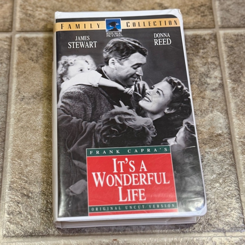 It's A Wonderful Life VHS James Stewart Donna Reed Republic Pictures Uncut B&W